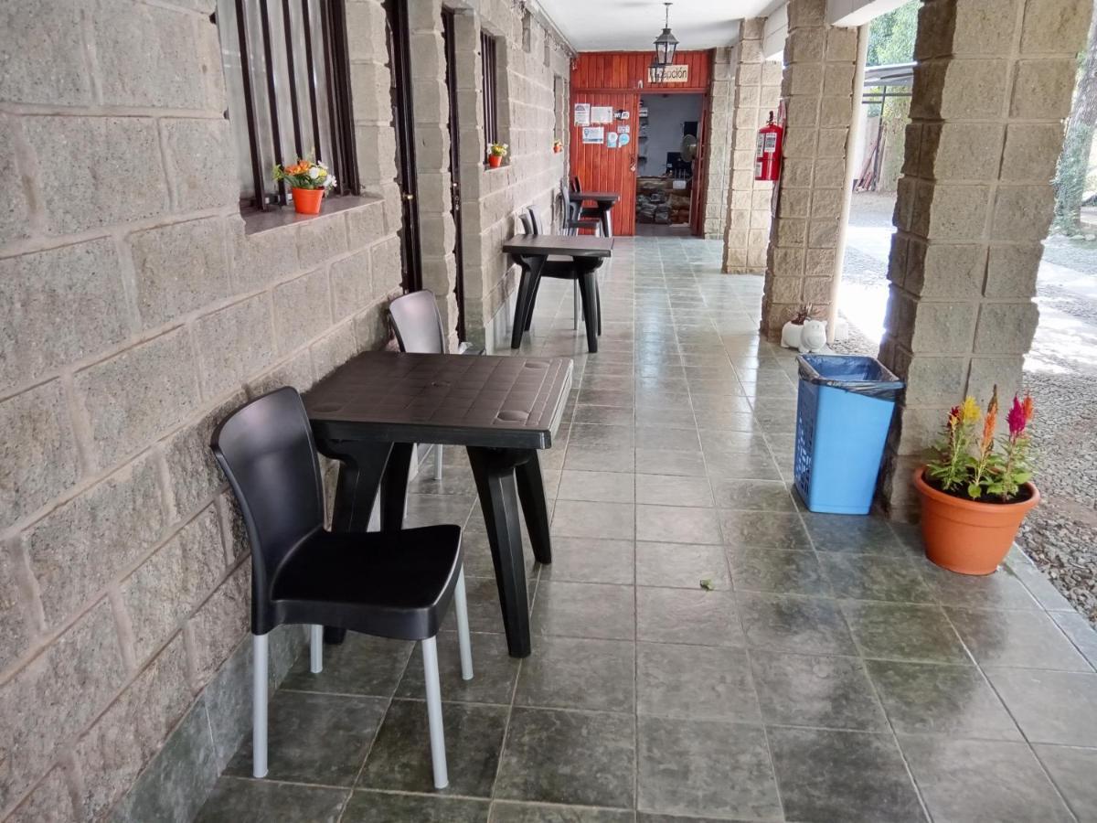 Hosteria El Peregrino Вилья-Кура-Брочеро Экстерьер фото