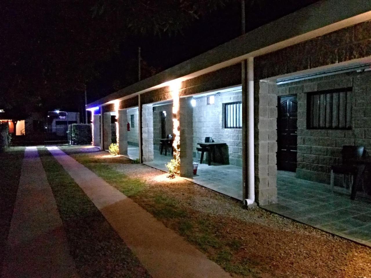 Hosteria El Peregrino Вилья-Кура-Брочеро Экстерьер фото